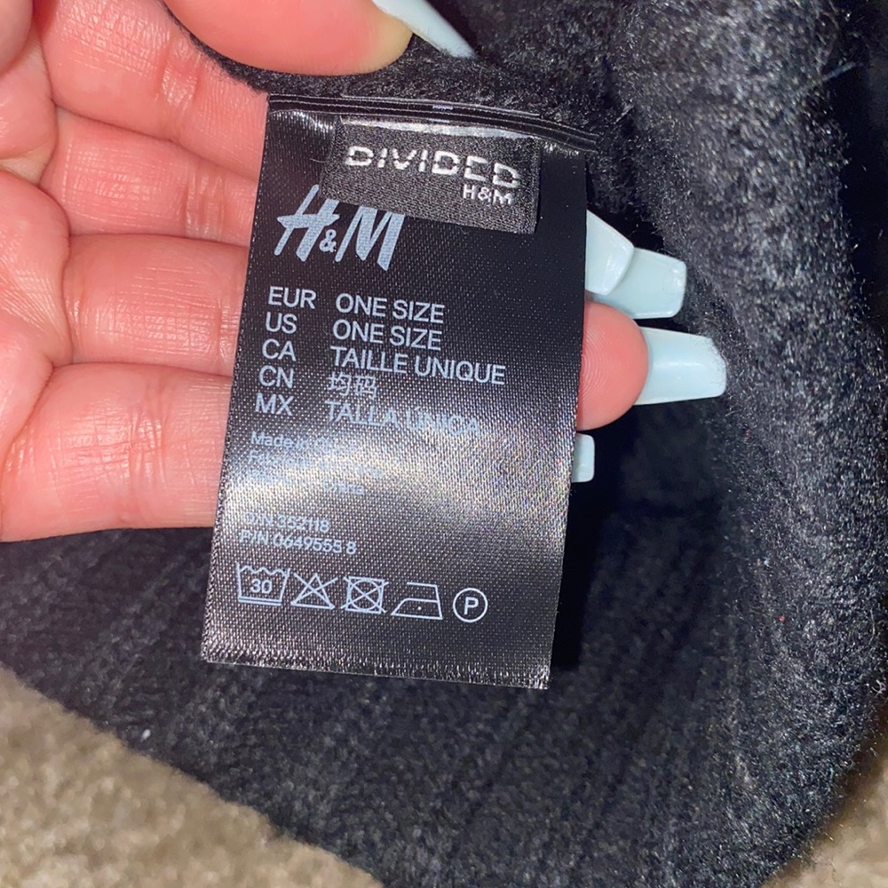 Beanie - Picture 2 of 2